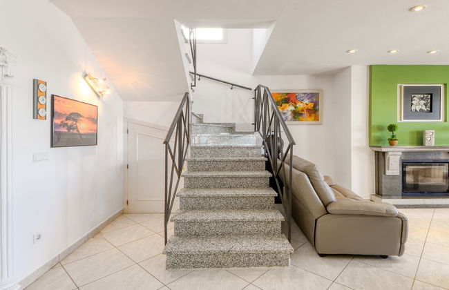 4 bedroom House in Castelló d'Empúries with private pool and garden - Photo 19