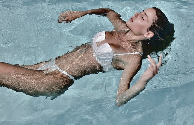 High End Photo Shoot in Mykonos Greece - Photo 20