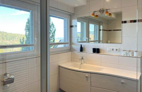 Grand Apartment mit Titisee-Blick - Villa Hubertus - Foto 17