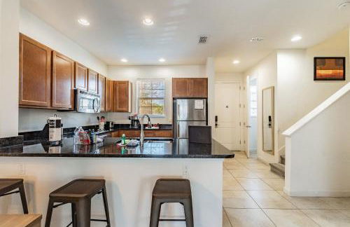 2 Suítes, Jacuzzi priv. perto da DISNEY - Foto 13