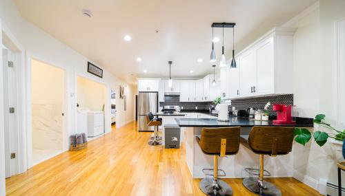 Breezy 4BR Worcester Haven - Near Parks - Ideal Summer Getaway 16-3 - Foto 5