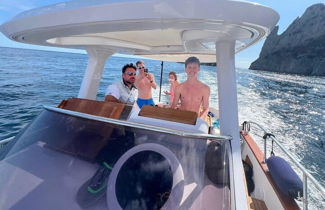 Crucero al atardecer por la costa de Capri y Sorrento en barco Todo incluido - Foto 23