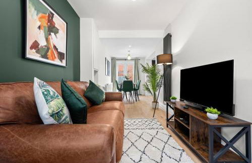 Modern 3-Bed Home, Super King Beds, Drive Parking - Foto 10