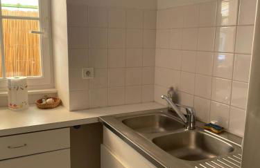 Maison avec Jacuzzi paisible et centrale - Foto 11