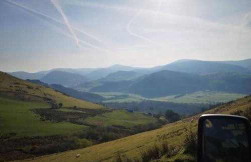 Family-Friendly Woodland Caravan Pool & Bar - Foto 19