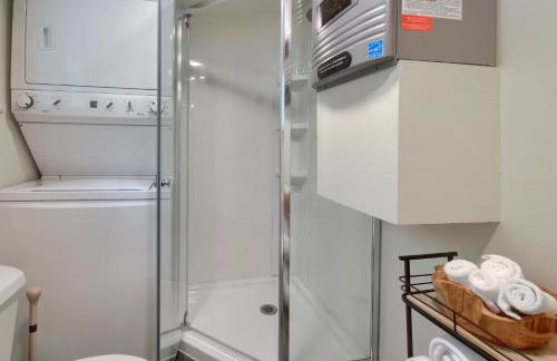 Beetlebark Bungalow- Inside Yosemite w/ hot tub EV charging cable - Foto 12