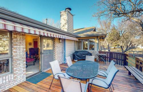 Work and Play! Spacious Lake-View Home in Greeley - Foto 29