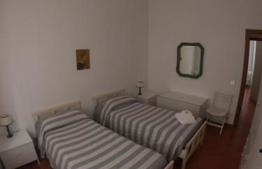 A pochi passi dal mare by PortofinoVacanze - Foto 41