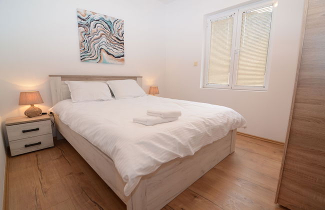 Maritimo Apartments - Photo 12