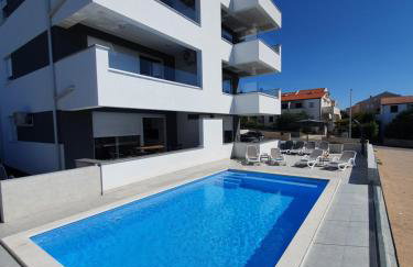 Aquarius Luxury apartment with pool and sea view - Photo 1