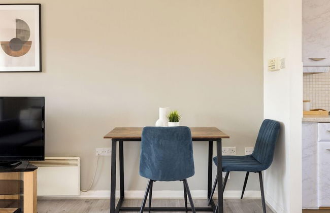 2 Bedrooms Apartment in Wembley - Foto 15