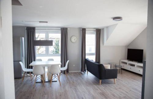 moderne Neubau-Wohnung mit Kamin und 35qm Dachterrasse - Foto 1