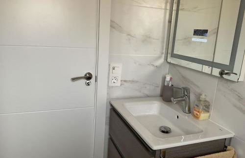 Casa con Gran Piscina particular cerca playa - Foto 30