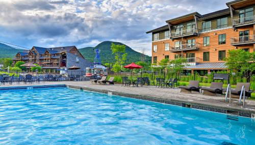 Ski-In Resort Family Condo with Deck at Jay Peak! - Foto 2