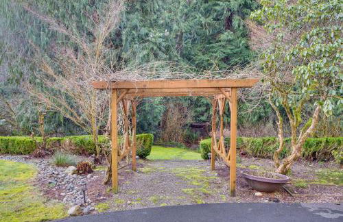 Luxe Redmond Family Home Sauna, Solarium and Creek - Foto 36