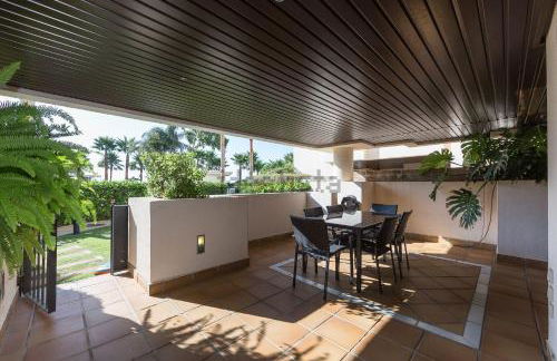 BAHIA DE LA PLATA-Exclusive Seafront Apartment-4Pax - Photo 2