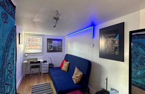 Unique Artsy 2 Bdrm Apt 1.5 mi from Downtown - Foto 43