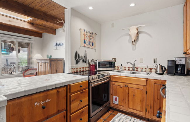 Fort Marcy Hotel Suites by All Seasons Resort Lodging - Foto 48