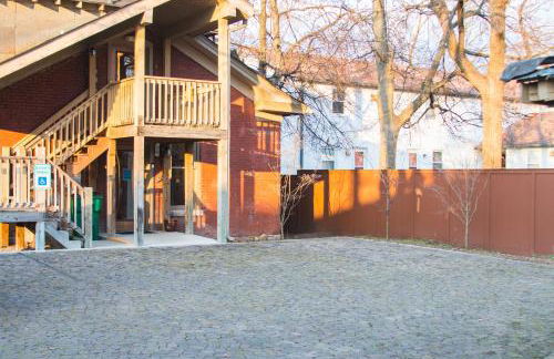 East Nashville upstairs apartment, one queen BR, 2 twin BR,1bath in Five Points, close to downtown - Foto 13