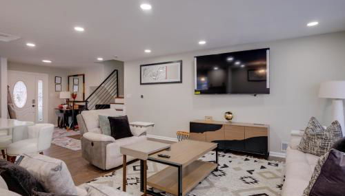 Great for Gatherings! Modern Lanham Duplex - Foto 5