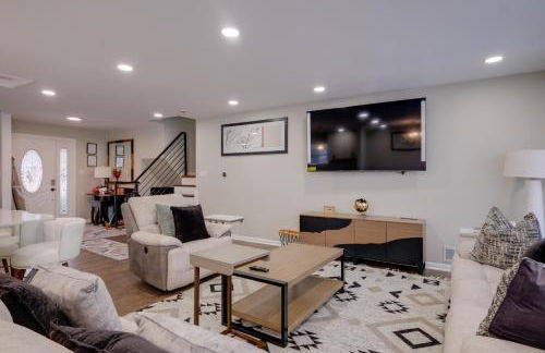 Great for Gatherings! Modern Lanham Duplex - Foto 5