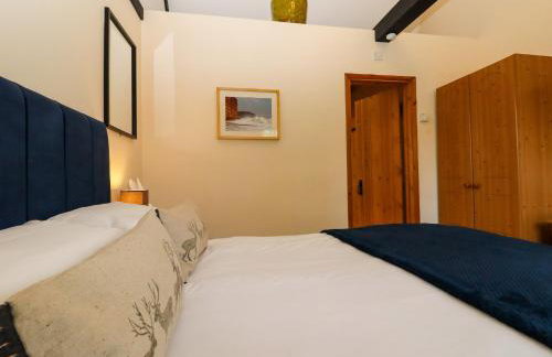 White Hart Stables - Photo 17