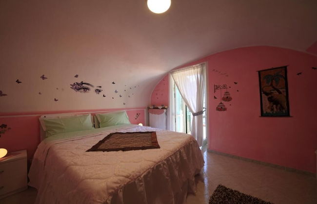 Dolls House Holiday Home - Photo 8