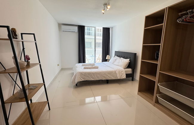 Majestic Beachfront Larnaka Finikoudes - Foto 3