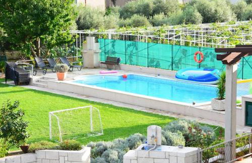 Villa Šolo – Peaceful Nature Park Getaway - Foto 4