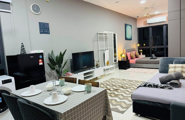 CoreSoho Suite by BKAstaycation KotaWarisan Sepang KLIA Airport, Free WiFi - Photo 16