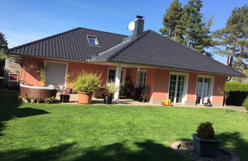 Seeliebe mit Sauna und nur 50 mtr. bis zum Strand - Foto 1