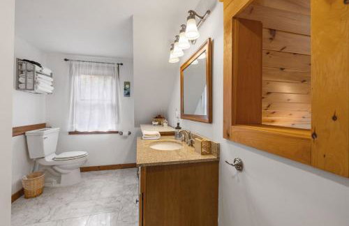 Secluded Cottage with hot tub, fire pit, and views - Foto 36