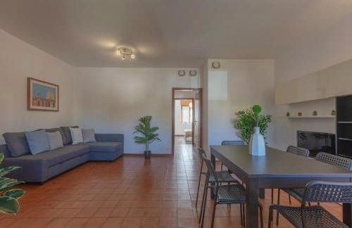 GuestHost - Pontelagoscuro Huge & Residential Apartment - Foto 6