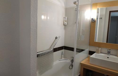 La Perle de l'Océan, à deux pas de la mer sans route à traverser, parking privé, piscine - Foto 7