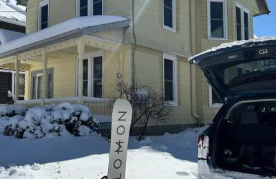 Spacious Central 4BR, Ski & Bike - Photo 1