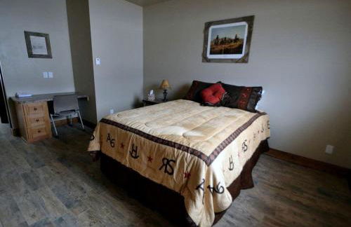 Charming Vacation Rental for Large Groups near Yellowstone National Park, Wyoming - Foto 3