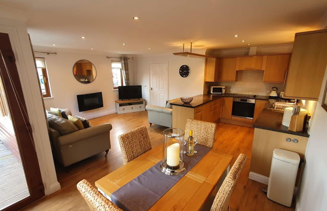 Stunning 2 Bedroom Pet Friendly Lodge - Foto 10