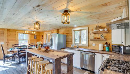 Secluded Cabin with Mtn Views about 33 Mi to Bigfork! - Foto 2