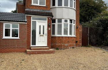 Luxury Detached holiday home Near BHX, JLR, NEC - Foto 1