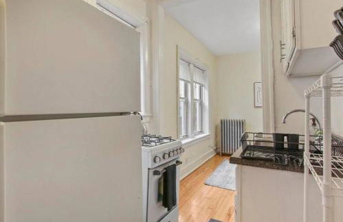 Cozy 1BR Apartment in Rogers Park - Touhy 2W - Foto 7
