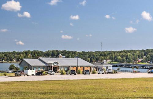 Stunning Lakefront Retreat with Dock Access! - Foto 31