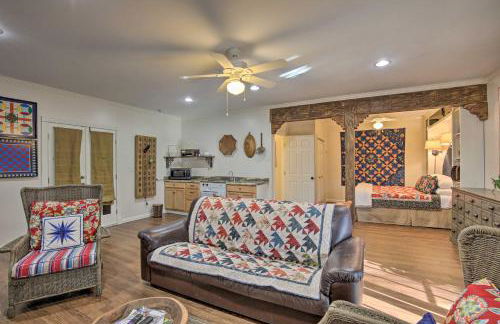 Cozy and Quiet Studio with Porch, Near Scenic Railway! - Foto 8