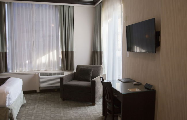 Aura Hotel Brooklyn - Photo 40