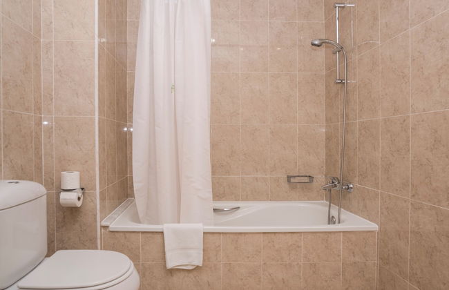 Aparthotel Atlántico Resort - Photo 35