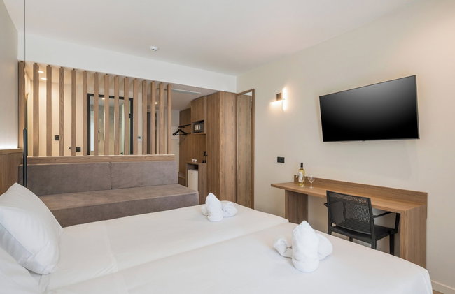 Marika Beach Hotel - Photo 105