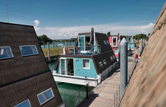 Marina Azzurra Resort - Photo 10