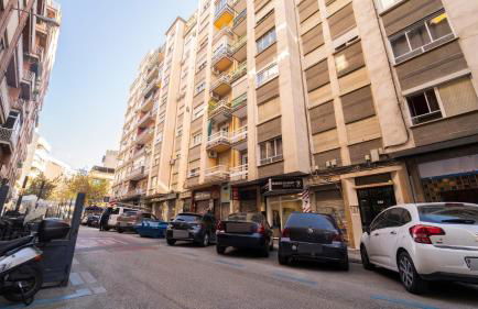 Apartamento Sol Granada - Espacioso, bien ubicado y muy valorado - Foto 48