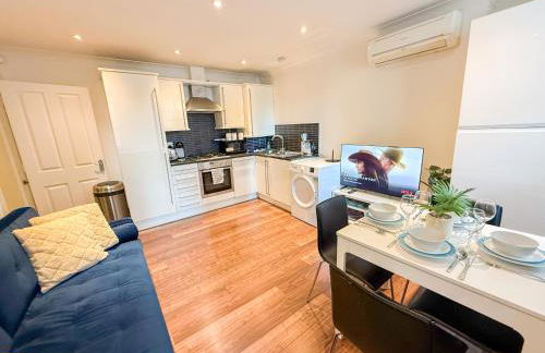Promo Rate - 2BDR flat with AC in Embankment near Charing Cross, Trafalgar Square, London Eye, Big Ben - Foto 1