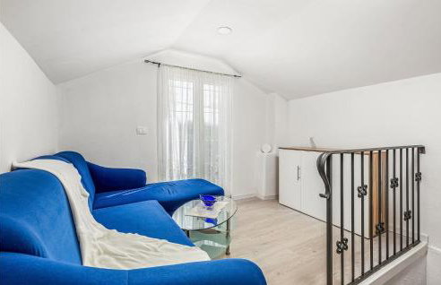 1 Bedroom Beautiful Home In Jurdani - Foto 3