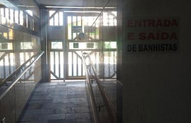 Apto Com Sacada e Ar Condicionado a 2 minutos da Praia - Foto 25